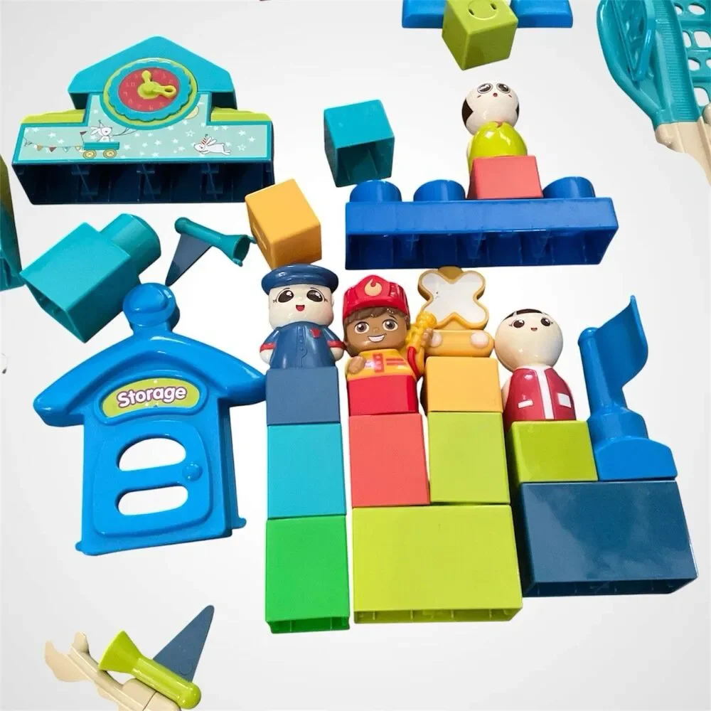 KUB train building